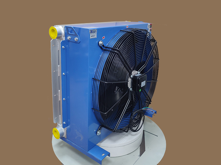 A450T-AC外轉(zhuǎn)子風(fēng)機(jī)驅(qū)動型 A450T-AC外轉(zhuǎn)子風(fēng)機(jī)驅(qū)動型