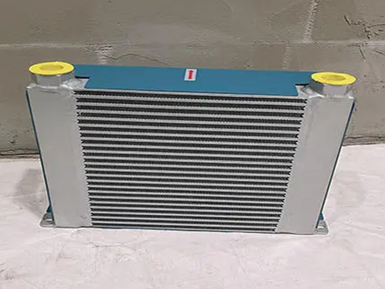 來了解一下風(fēng)冷卻器使用環(huán)境和使用條件！